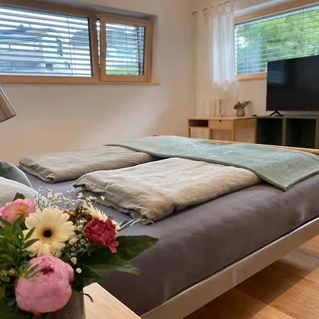 Neueroeffnung! Gaestezimmer Im Herzen Von 3*